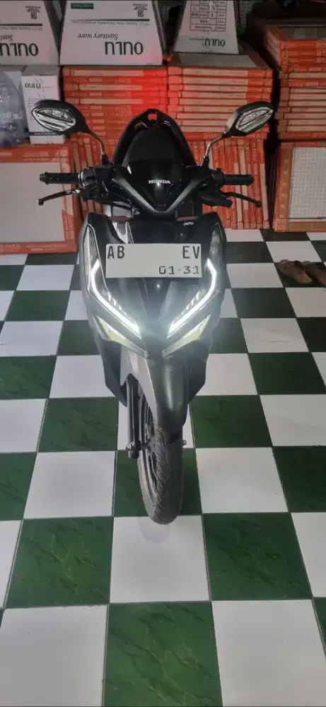 Dijual Vario 125 Tahun 2021 Kondisi ISTIMIWIRR!!