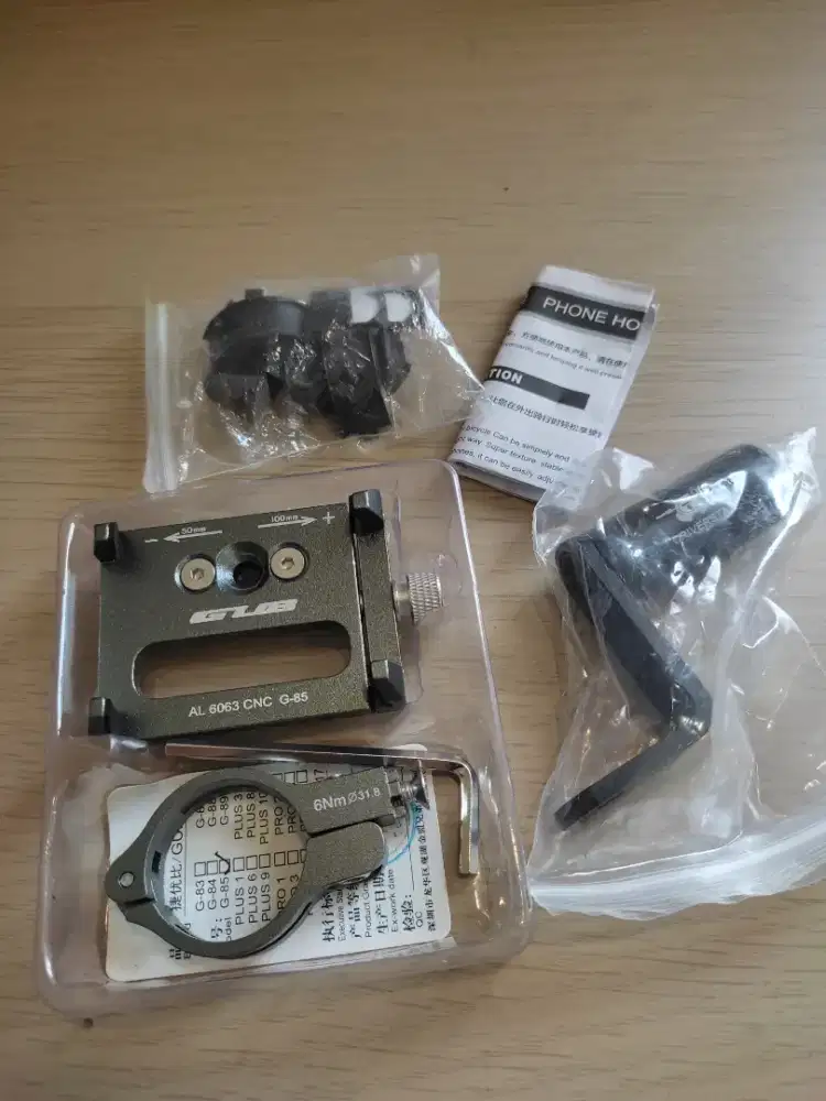 Holder HP untuk motor & sepeda GUB G-85