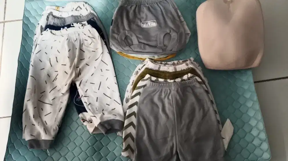 Celana bayi 0-12 bulan