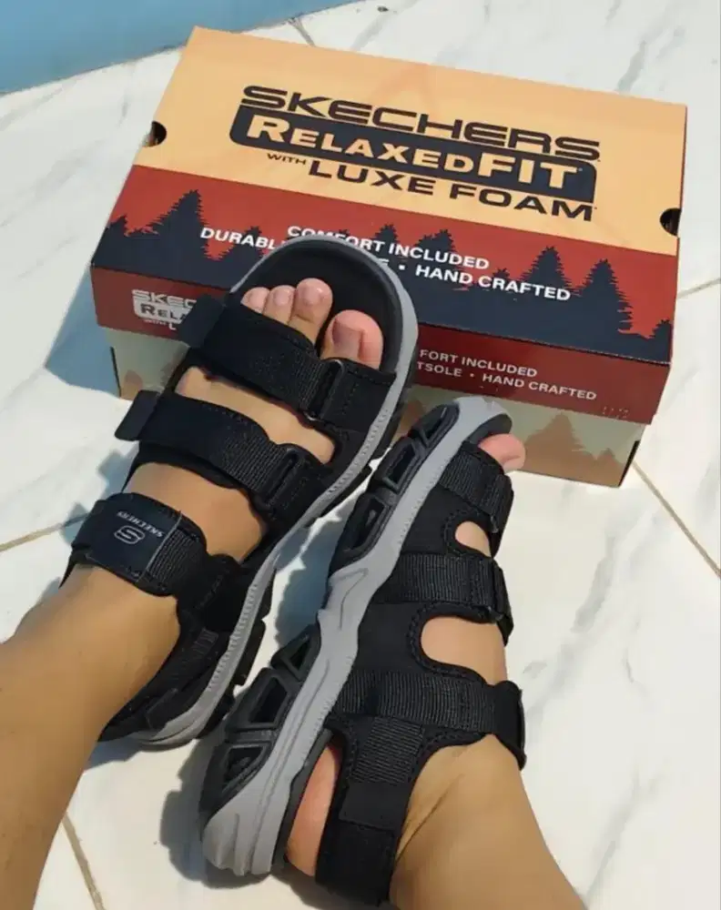 sendal original skechers size 43