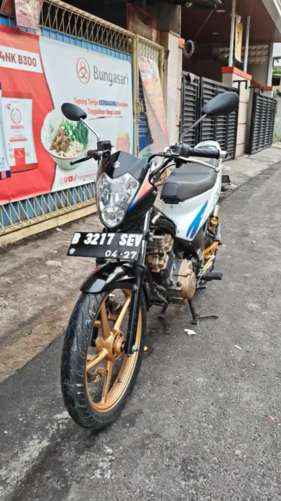 Suzuki Satria FU tahun 2012 gress siap pakai