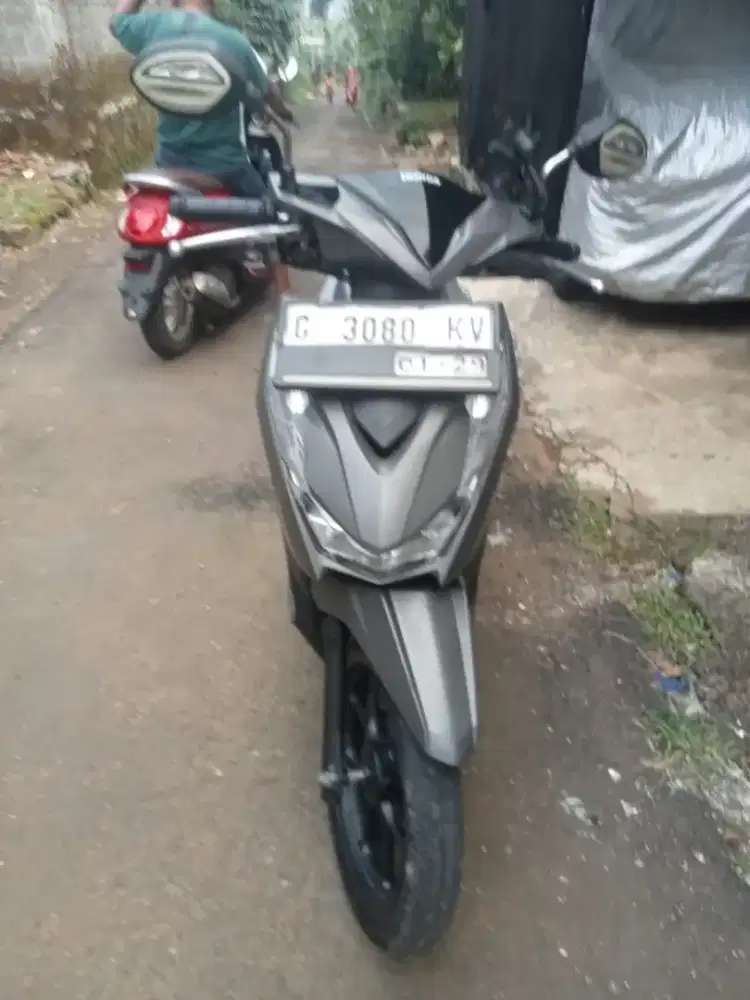 Beat 2023 warna abu abu grey