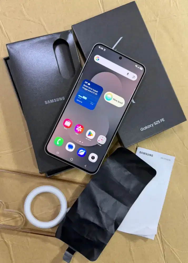 Samsung Galaxy S25 FE 8/256GB 5G Garansi Resmi Fullset Like New
