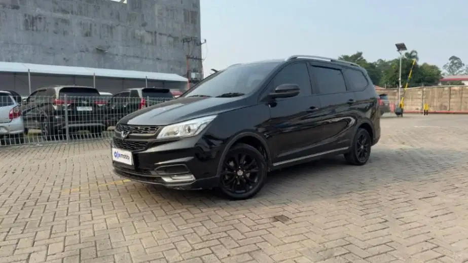LOW DP Wuling Cortez 1.5S T Bensin-MT 2022 SGU