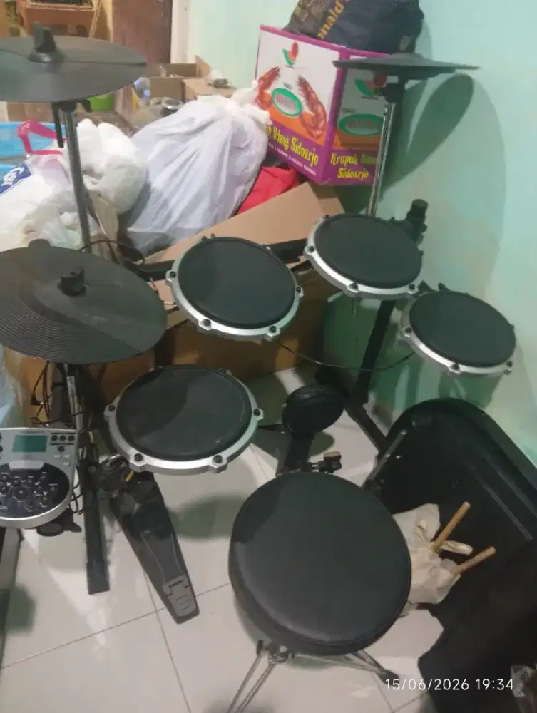DIJUAL DRUM BEHRINGER DRUM ALAT MUSIK DRUM DIGITAL NORMAL ENAK POL