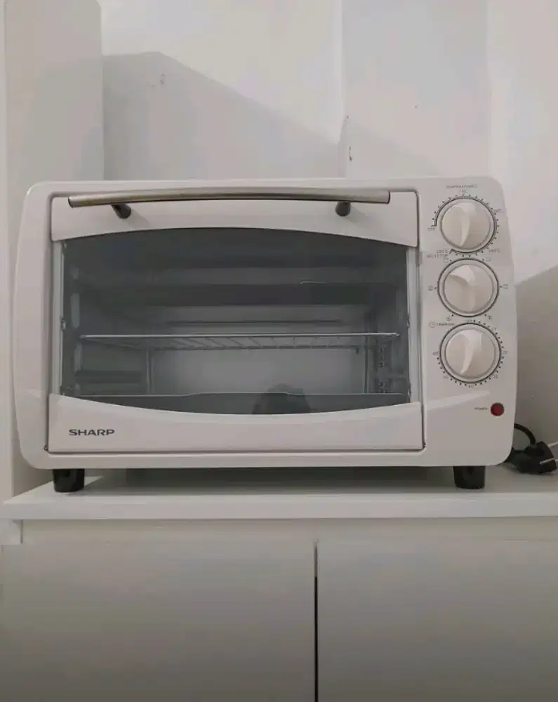 Oven sharp kapasitas 28 liter