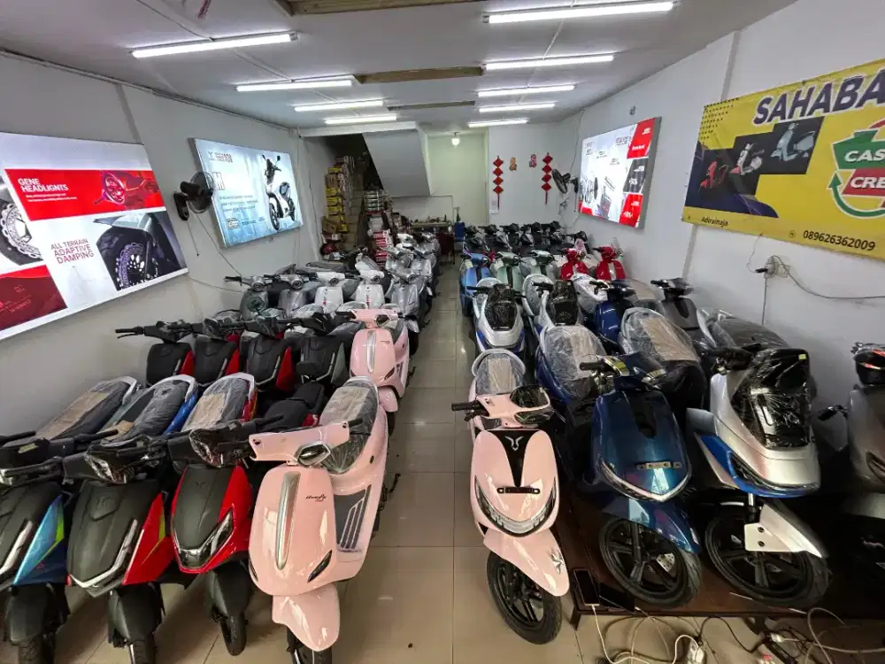 Cari karyawan untuk sepeda motor listrik