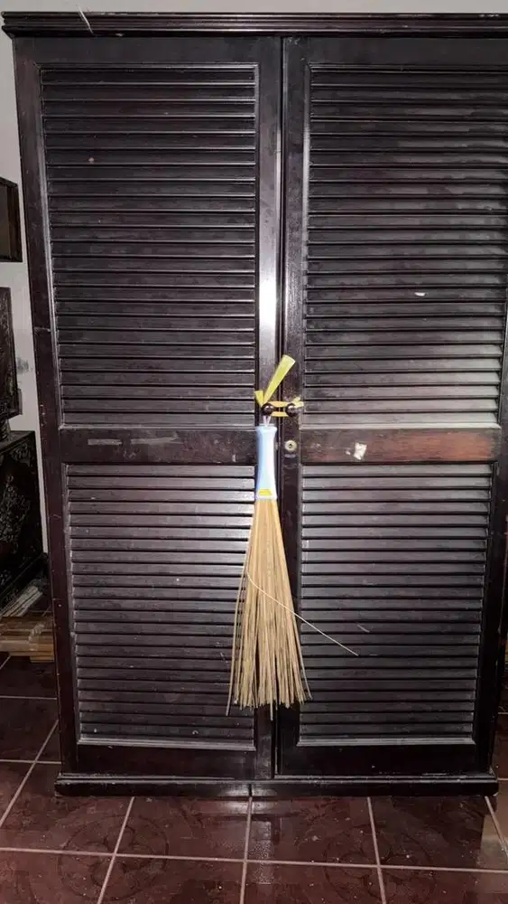 Dijual Lemari Kayu Jati