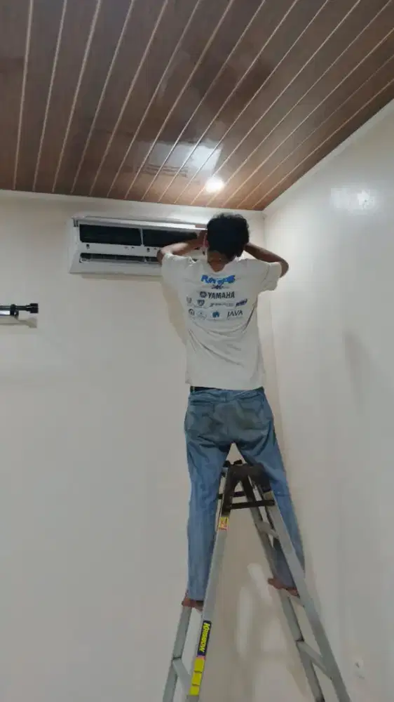 jasa service ac kulkas mesincuci frezerbox cileungsi BERGARANSI