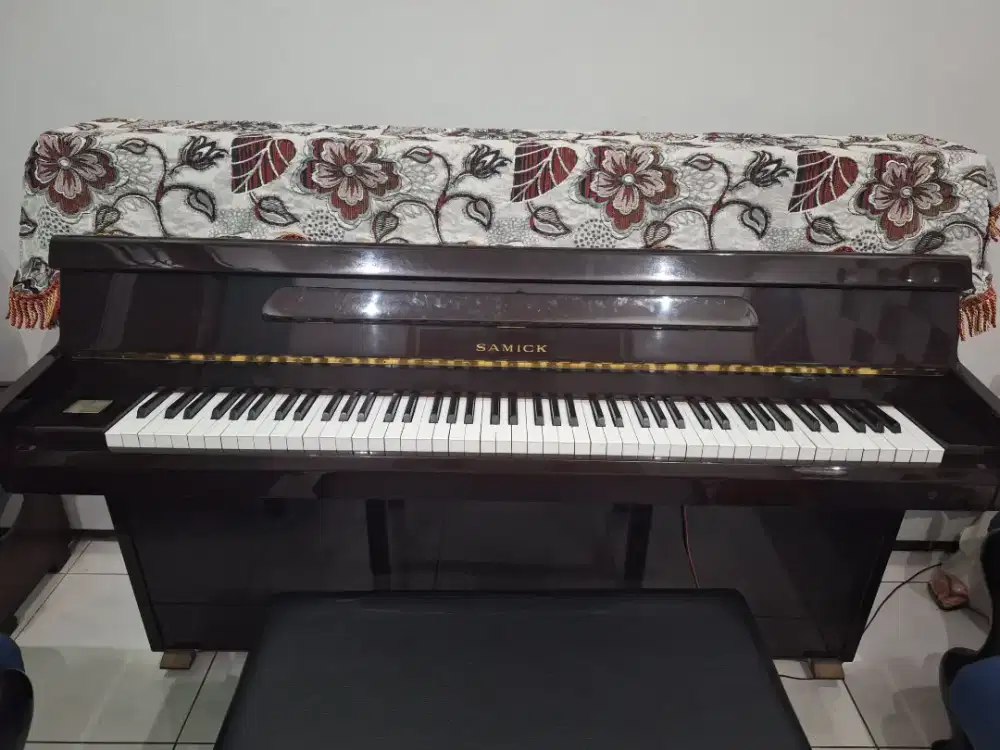 Dijual Piano Akustik Samick SU 105