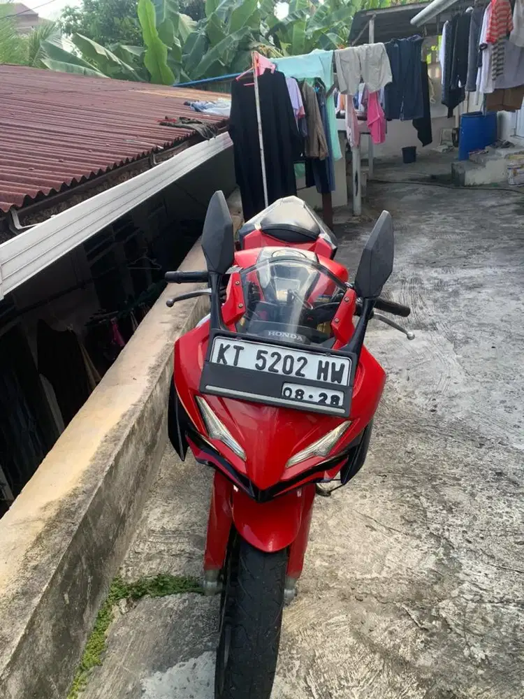 HONDA CBR 150R SECOND