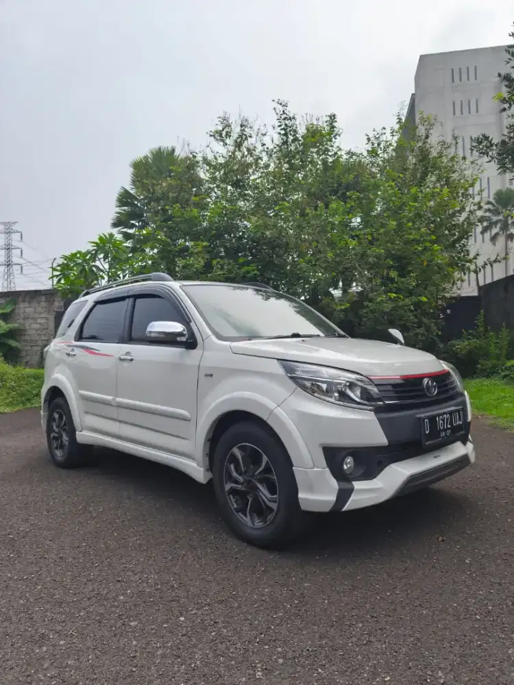 Toyota Rush 1.5 S Mt Trd Ultimo 2017 Putih Low km.60Rban