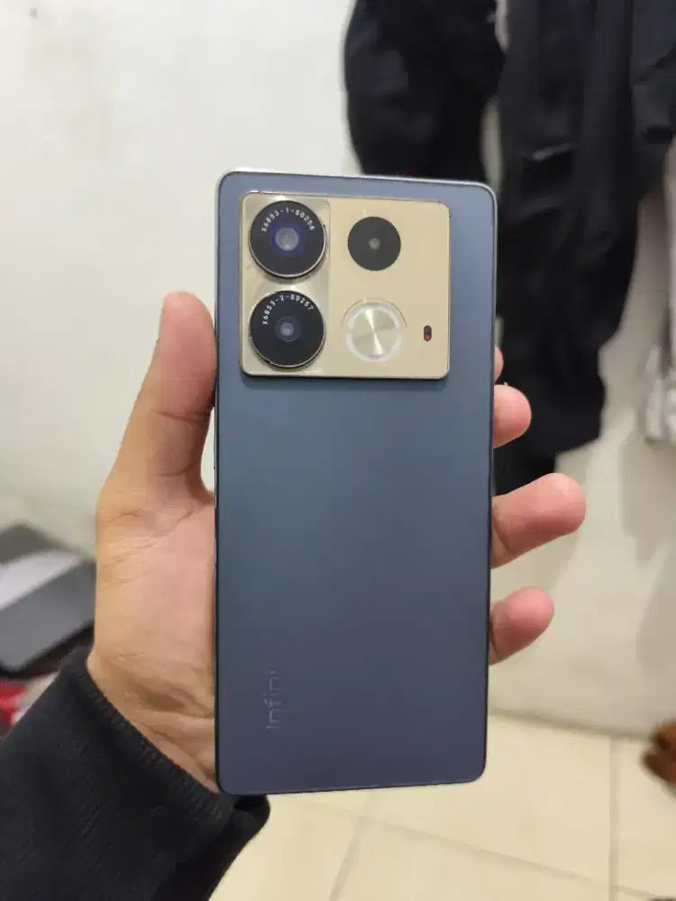 Infinix note 40 8/256 jual butuh