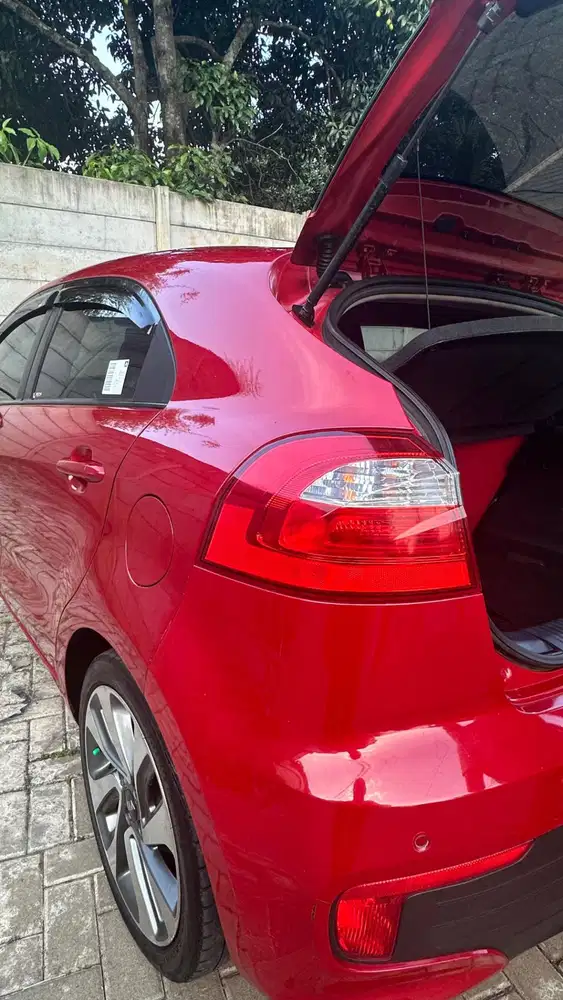 KIA RIO PLATINUM 2015
