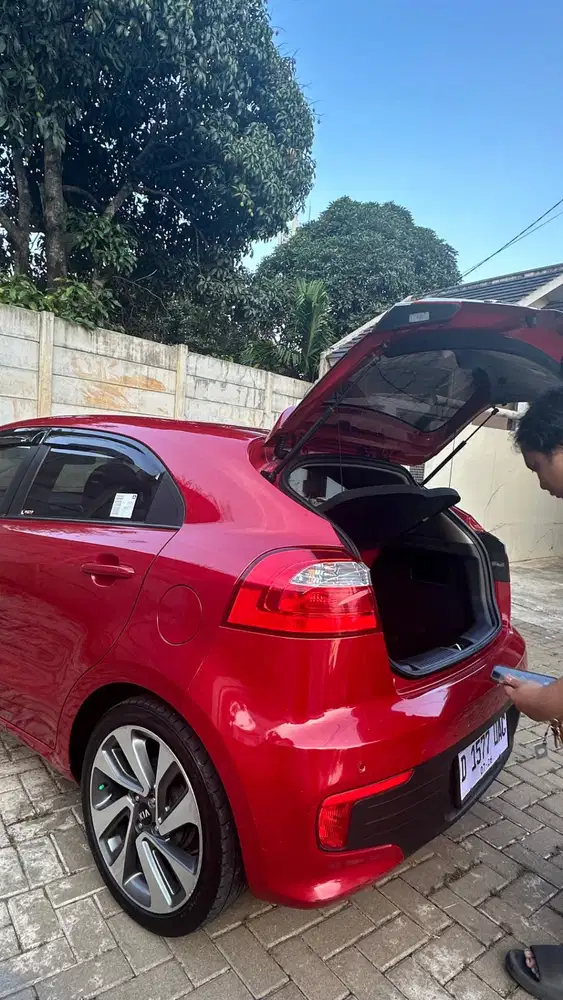 KIA RIO PLATINUM 2015