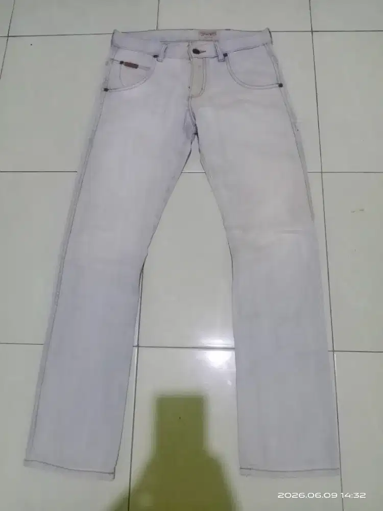 Celana jeans pria Original Wrangler Spencer Light Blue Stone Wash