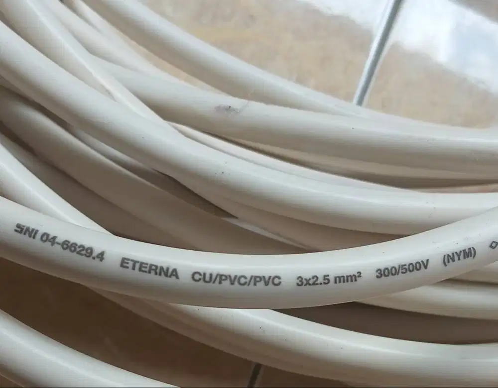 Kabel Nym 3x2.5 Eterna