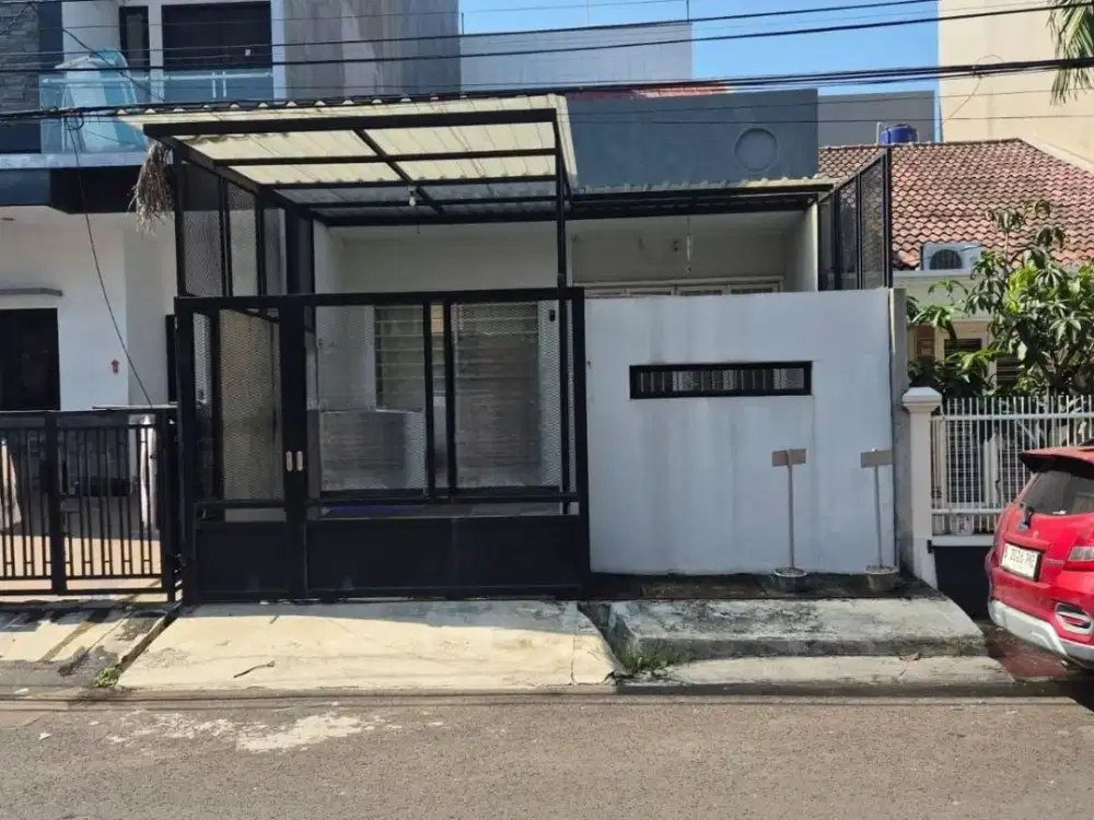 Rumah Standard Rapi Janur Asri Kelapa Gading 6X17 Selatan Rapi Siap Huni