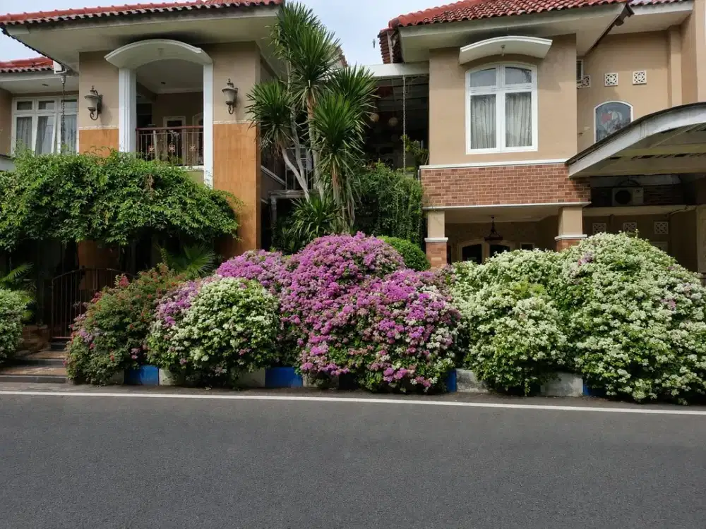 DIJUAL/DISEWAKAN RUMAH DI Raya Taman Indah, Taman, Sidoarjo (perbatasan Surabaya, daerah Menanggal, Masjid Agung Al-Akbar Surabaya)