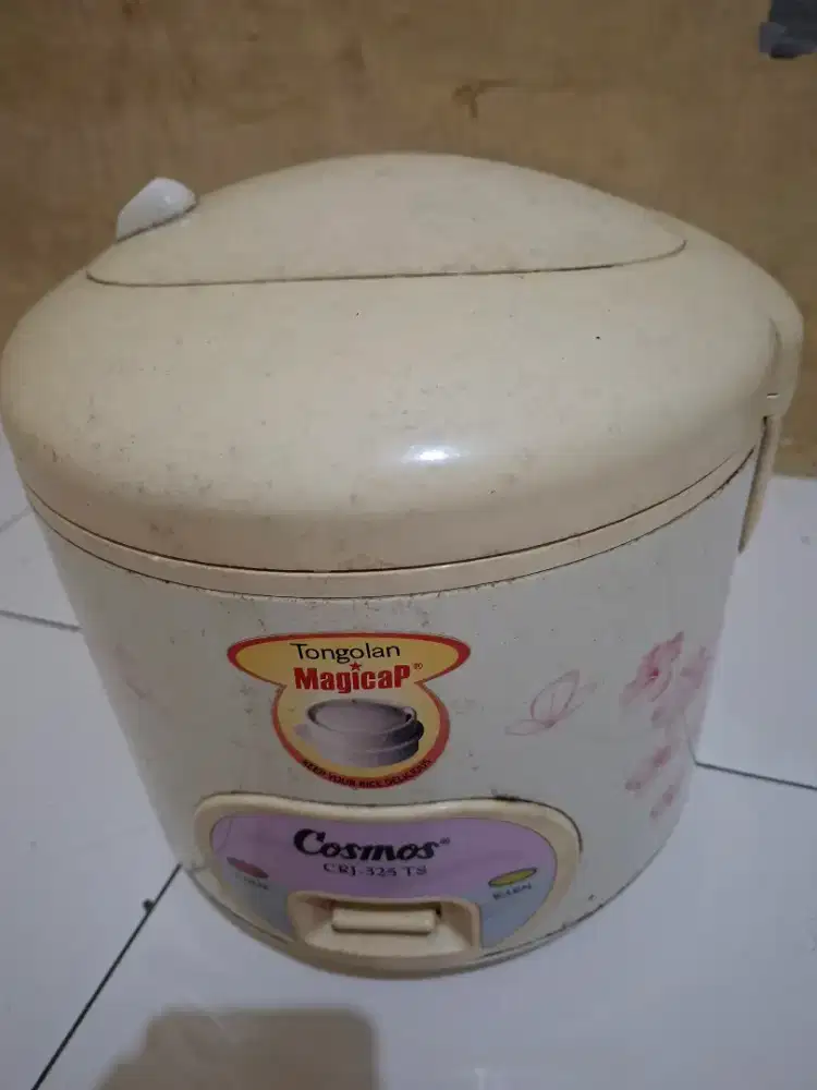 Di jual rice cooker cosmos warna pink