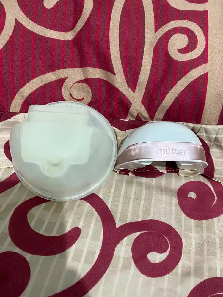 Mutter breast pumping auto