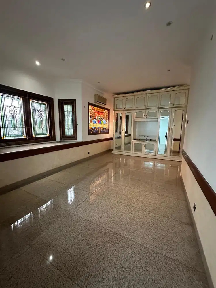DIJUAL RUMAH CIAMIK SUPER LANGKA GRAHA FAMILY TERFAVORIT!