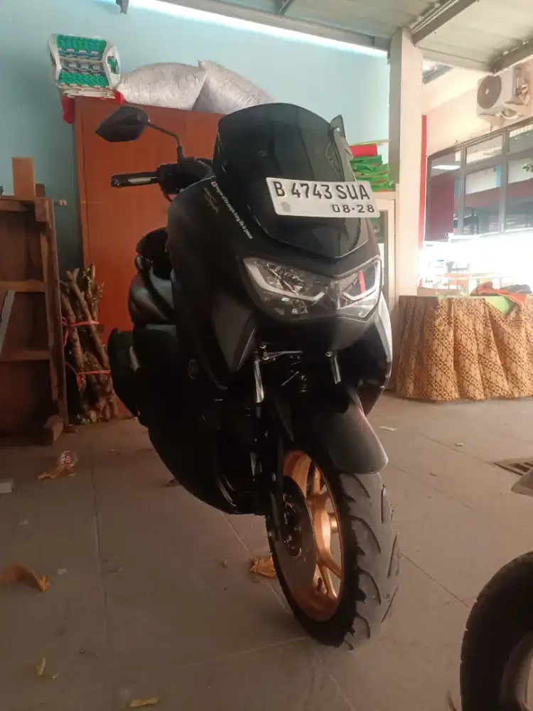 NMAX ABS CONNECTED (TIPE TERTINGGI) LOW KM