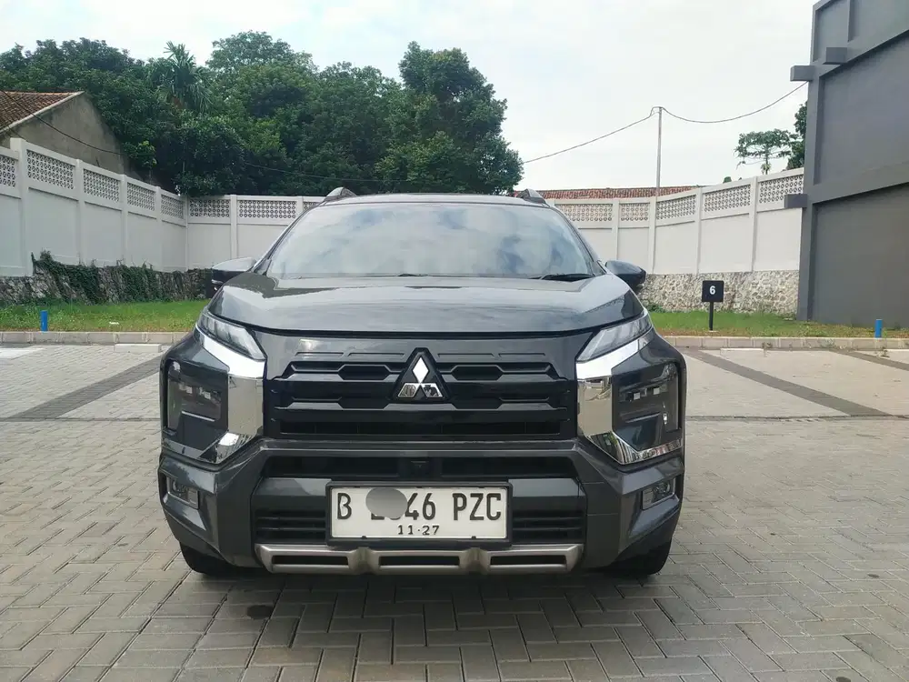 (km 33 RB) xpander cross premium package 2022 murah OTR 200 an jt