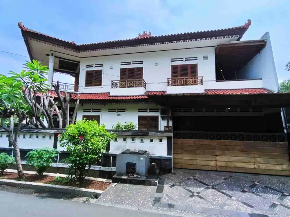 Rumah Besar Nyaman dan Asri di Pondok Kelapa Jakarta Timur