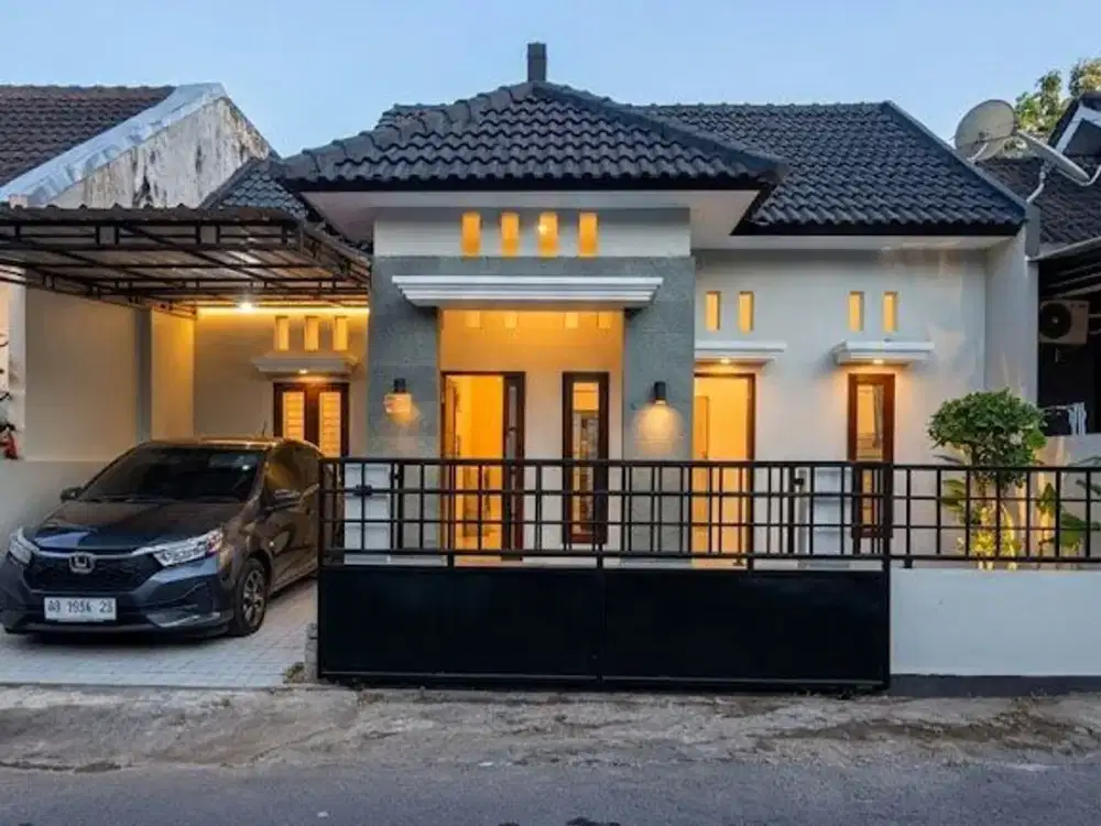 Rumah Cantik Limasan Modern tepi jalan di Tajem, Maguwoharjo