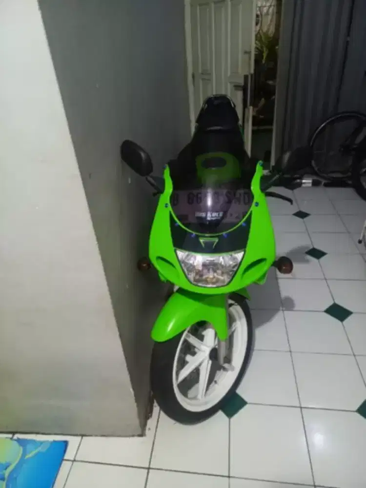 Kawasaki Ninja RR Tahun 2010 Sudah Ganteng