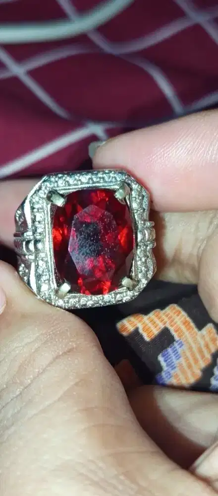 Batu Siem merah
