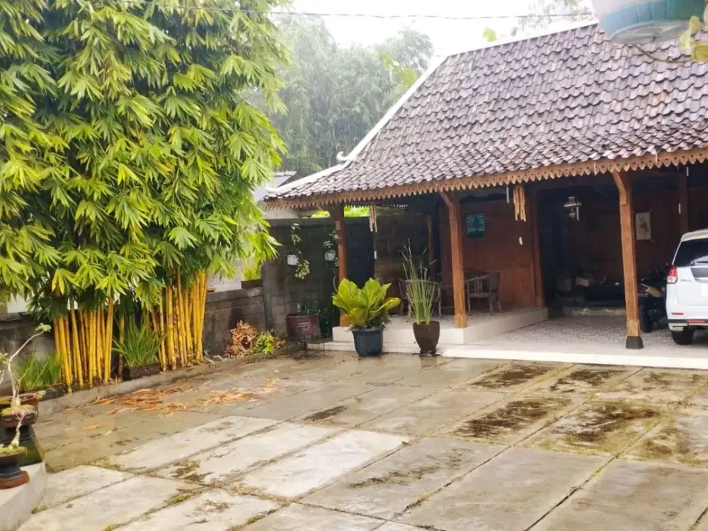 DIJUAL VILLA JOGJA Jl. KALIURANG PAKEM SHM