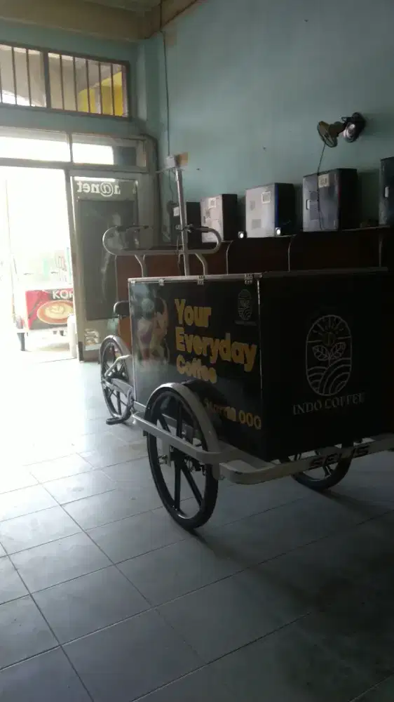 Dibutuhkan driver jual kopi keliling