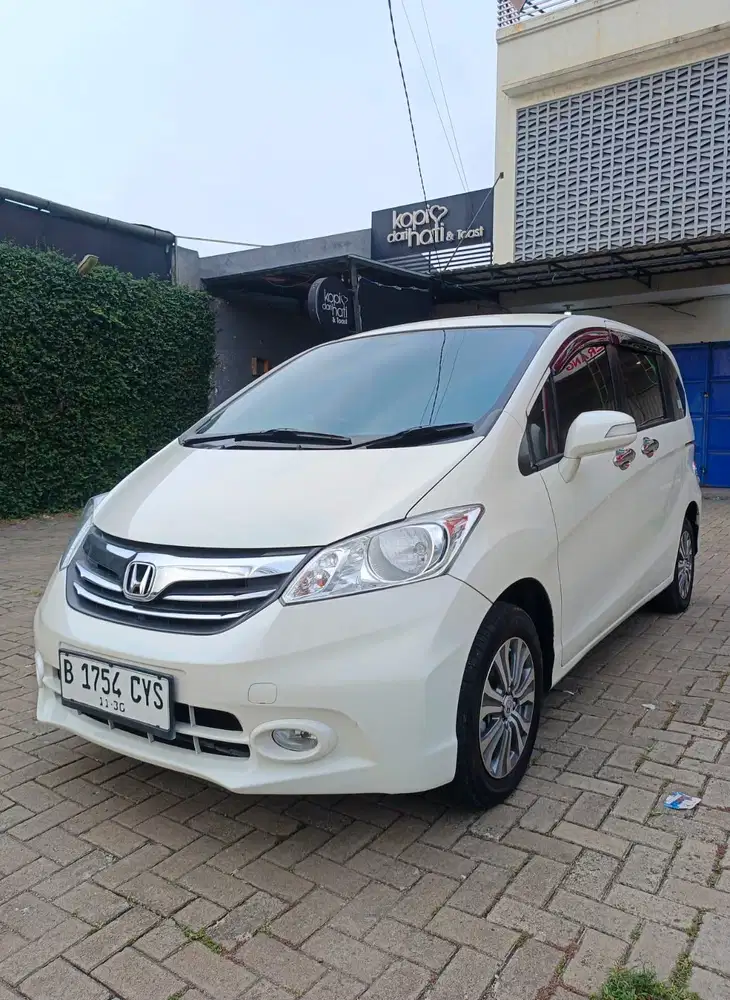 Honda freed matic