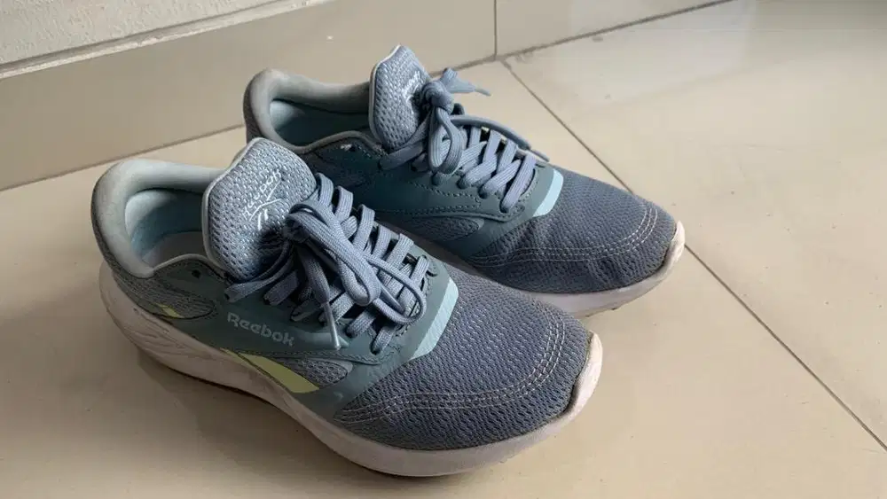 Jual aja sepatu reebok original masih bagus