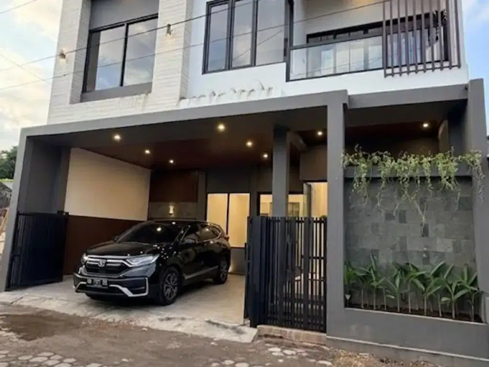 Rumah baru modern 2 lantai kontemporer premium di Jalan Kaliurang KM 6 selangkah ke UGM