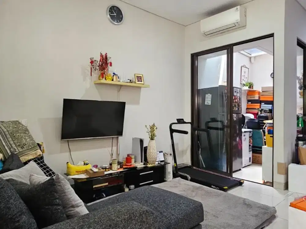 TURUN HARGA  WTS - DIJUAL RUMAH DI EMINENT PRECIA BSD