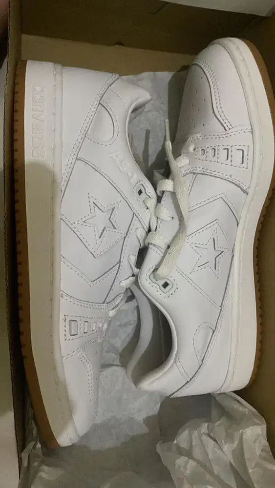 SEPATU CONVERSE BARU JUAL MURAH AJA