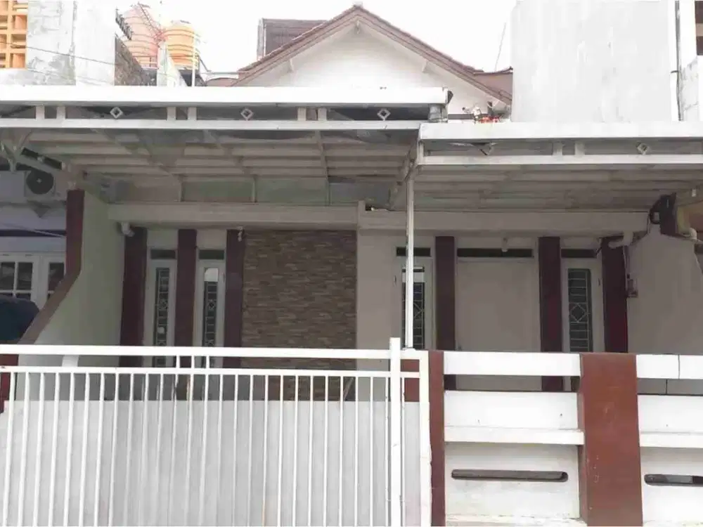 Dijual Rumah Antapani Lolasi Strategis dan Siap Huni
