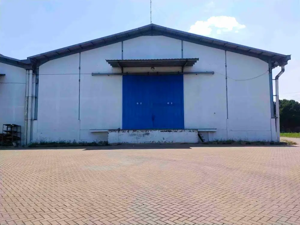 Gudang Gunung Putri Bogor.