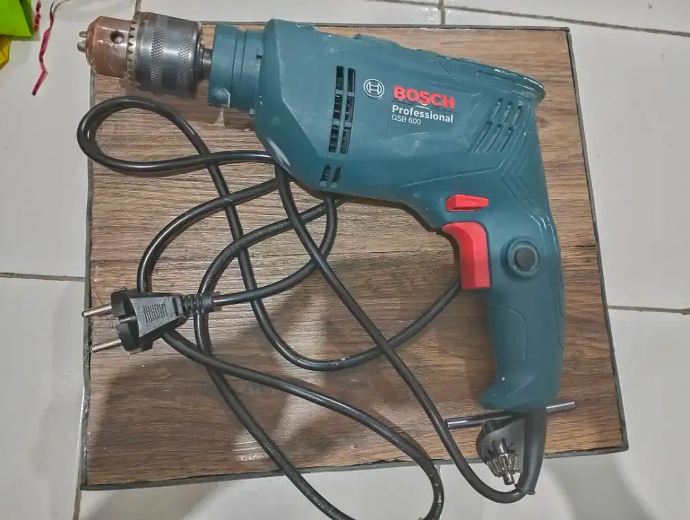 Bor Bosch GSB 600