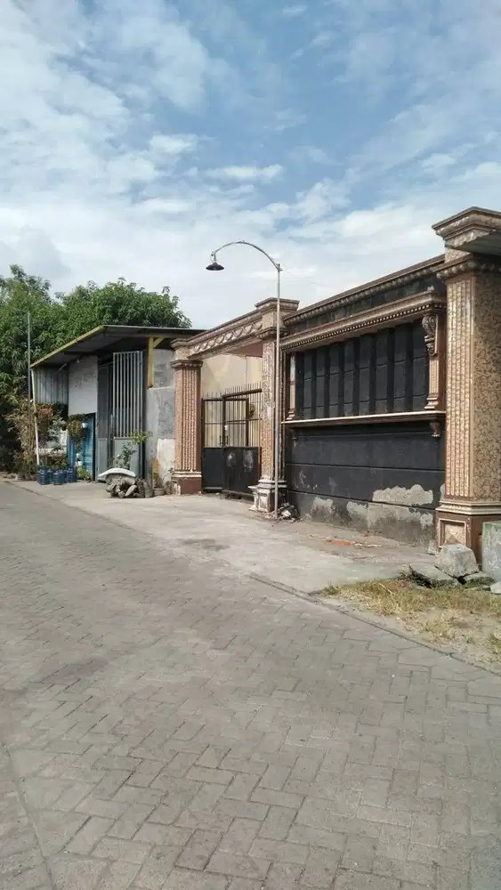 jual tanah dan bangunan dekat citraland driyorejo dapat 2 jalan akses