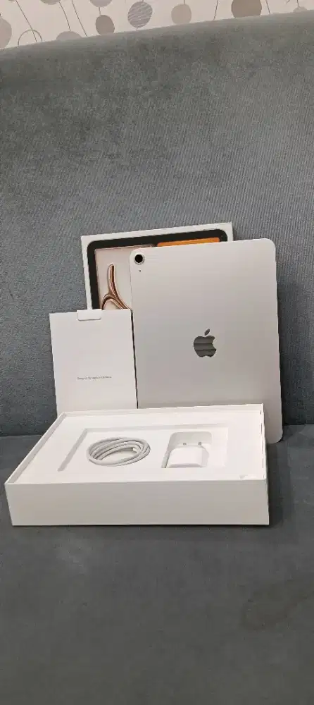 iPad air M3 128 iBox wifi like New, garansi on