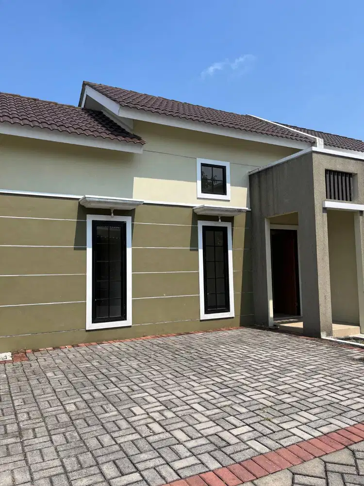 Disewakan rumah bangunan baru di kawasan GRAND ALEXANDRIA Sidoarjo