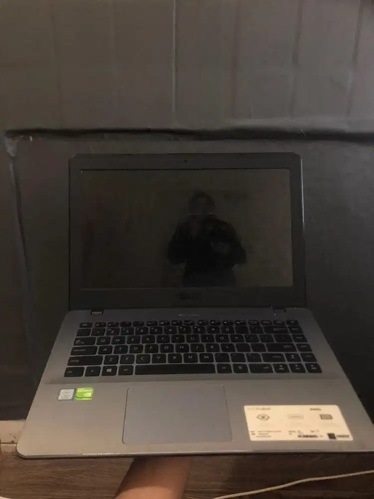 Laptop Asus A442U