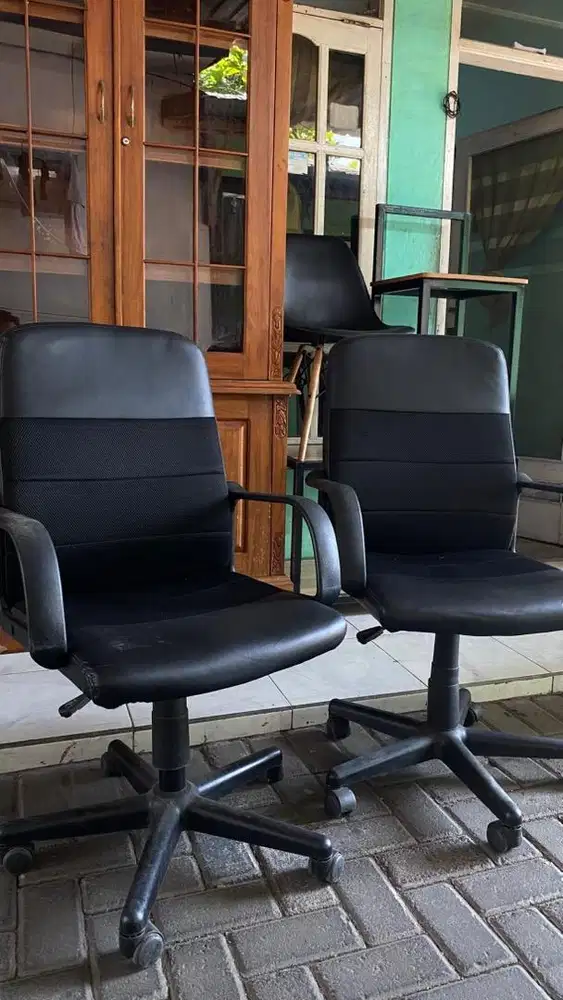 Kursi kantor informa