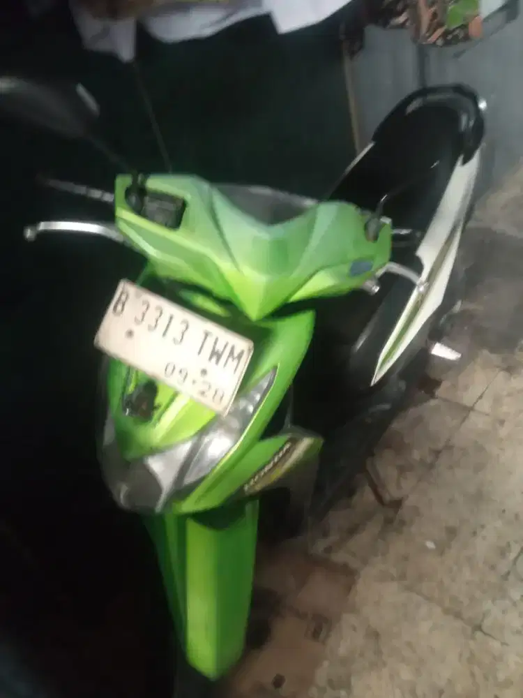 Di jual motor Honda beat