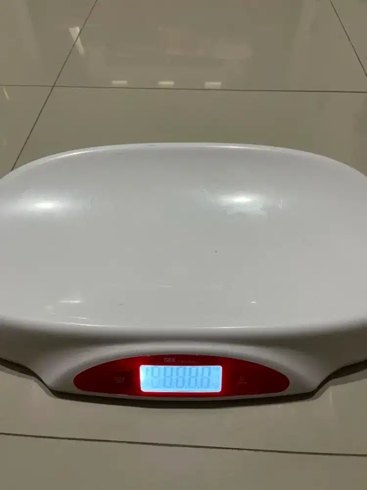 Timbangan bayi merek gea
