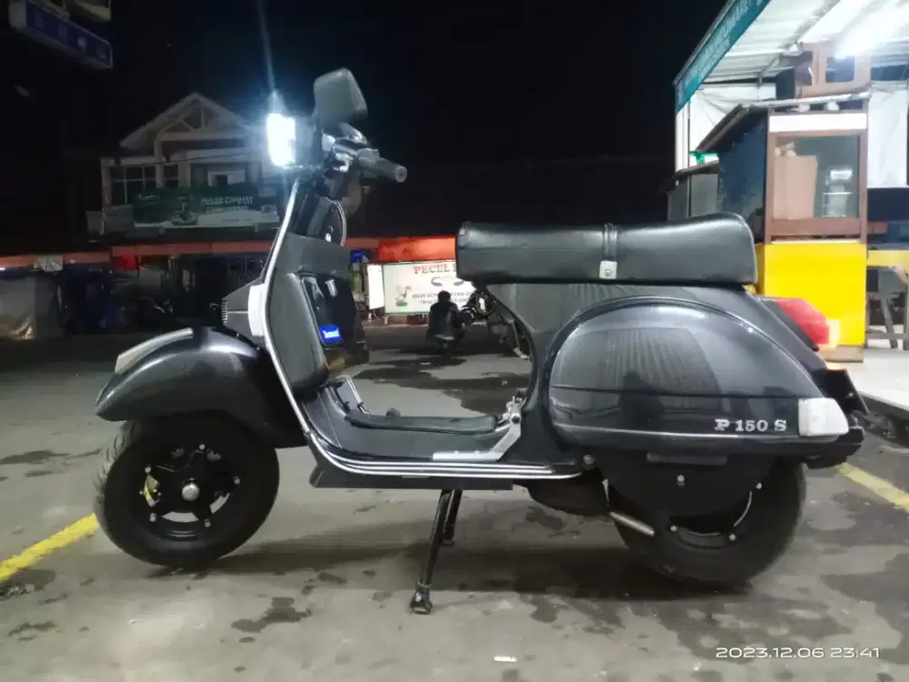 Di jual vespa ps tahun 88